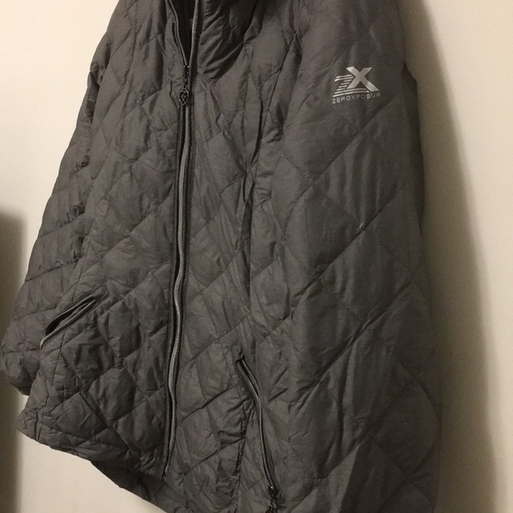 Zero  xposur. Sz “S” packable coat gray color - Picture 5 of 16